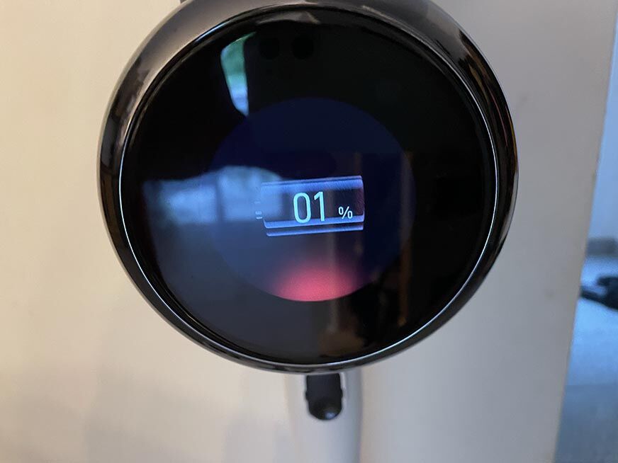 Tineco S15: Ladestand am Ladegerät